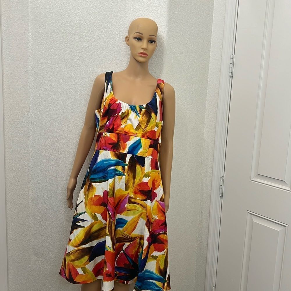 Evan Picone Dress Scoop Neck Sleeveless Size 16  Midi Bold Floral Back Zipper